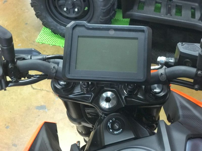New 2024 KTM 250 DUKE Image 16