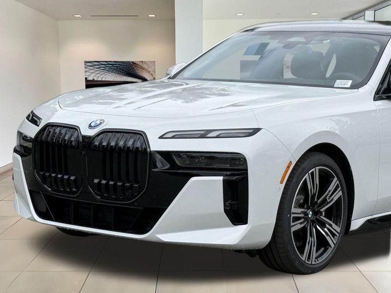 2025 BMW i7 eDrive50Image 10
