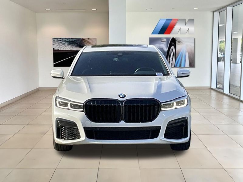 2022 BMW 7 Series 740iImage 3