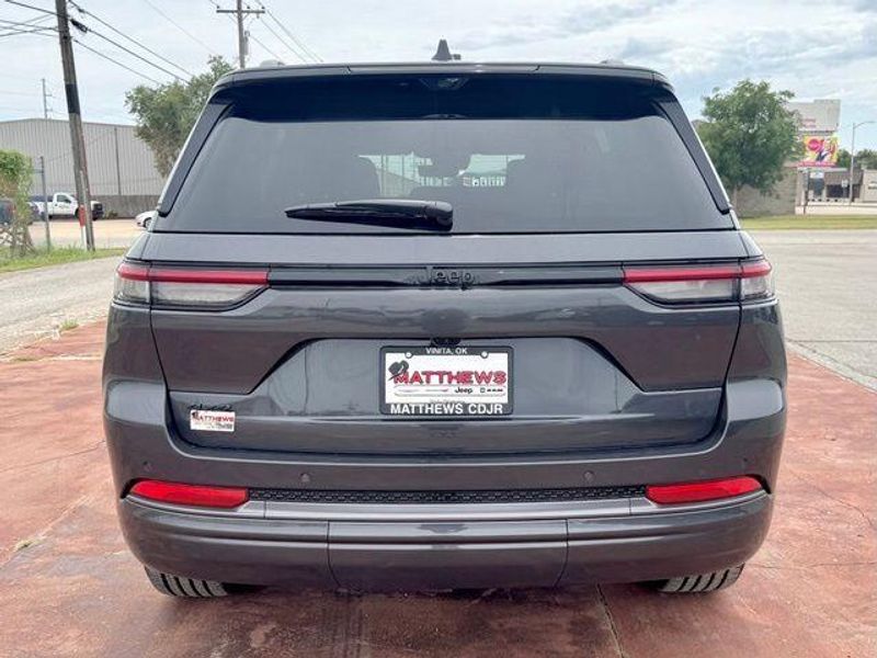 New 2026 Jeep Grand Cherokee Limited Reserve 4x4Image 6
