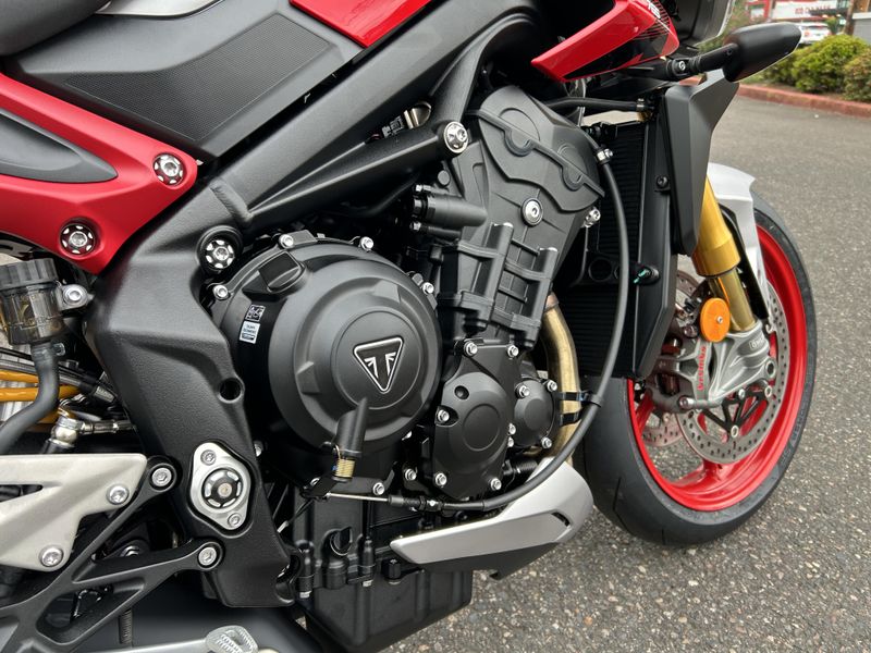 New 2026 Triumph STREET TRIPLE 765 RX 
