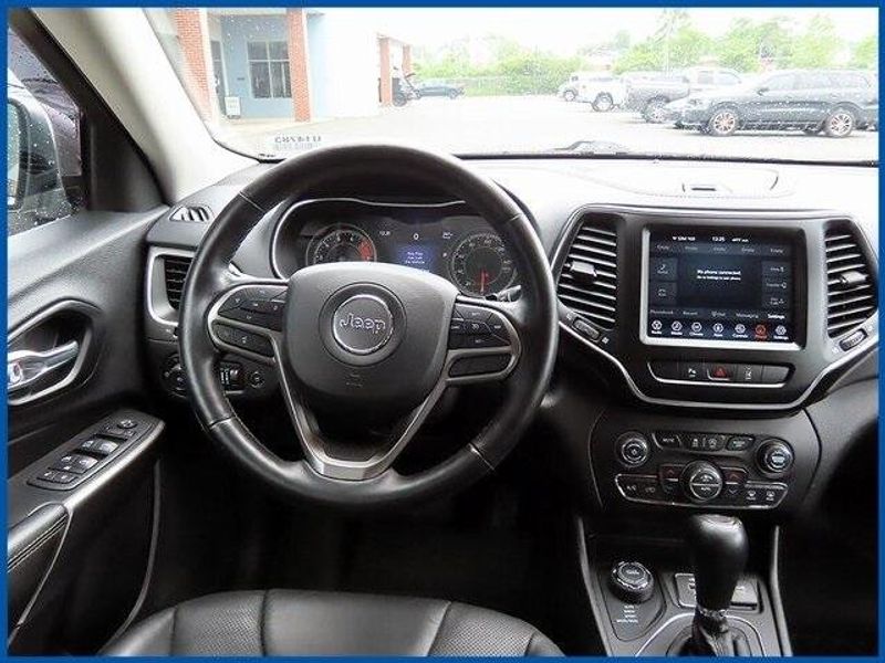 2021 Jeep Cherokee Latitude LuxImage 11