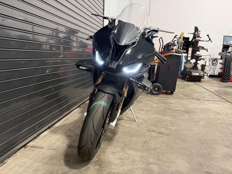 2024 BMW S 1000 RR