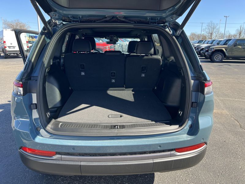 New 2026 Jeep Grand Cherokee Limited 4x4Image 20