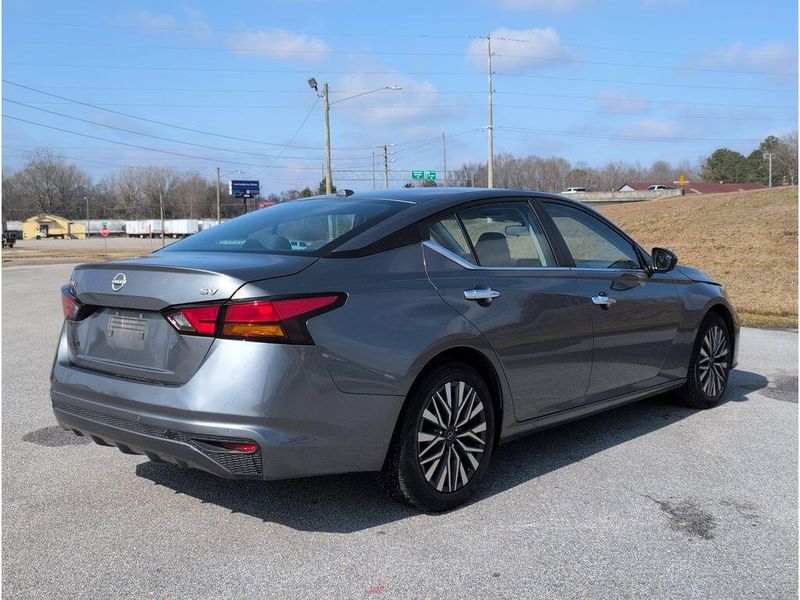Used 2024 Nissan Altima 2.5 SVImage 5
