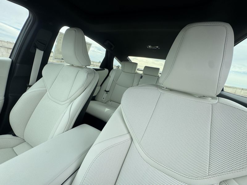 New 2026 Lexus ES 350h Premium+Image 22
