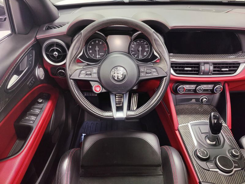 Used 2019 Alfa Romeo Stelvio Nero Quadrifoglio AWD w/SunroofImage 23