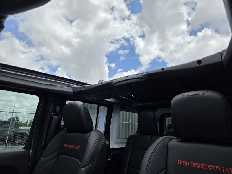 New 2026 Jeep Wrangler 4-door Rubicon X