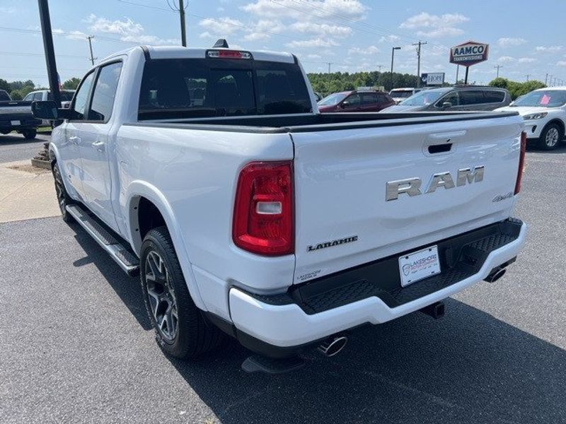 2025 RAM 1500 Laramie Crew Cab 4x4 5