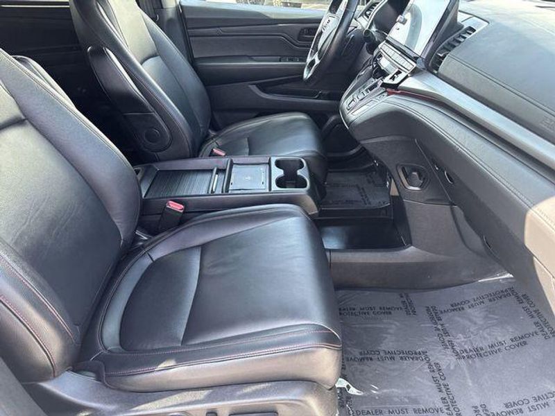 Used 2025 Honda Odyssey Sport-LImage 12