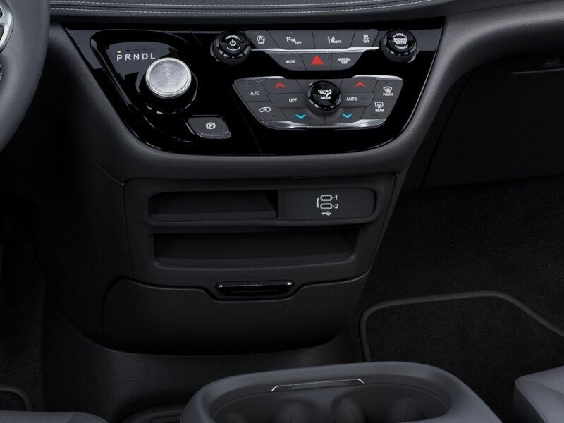 New 2026 Chrysler Pacifica SelectImage 58