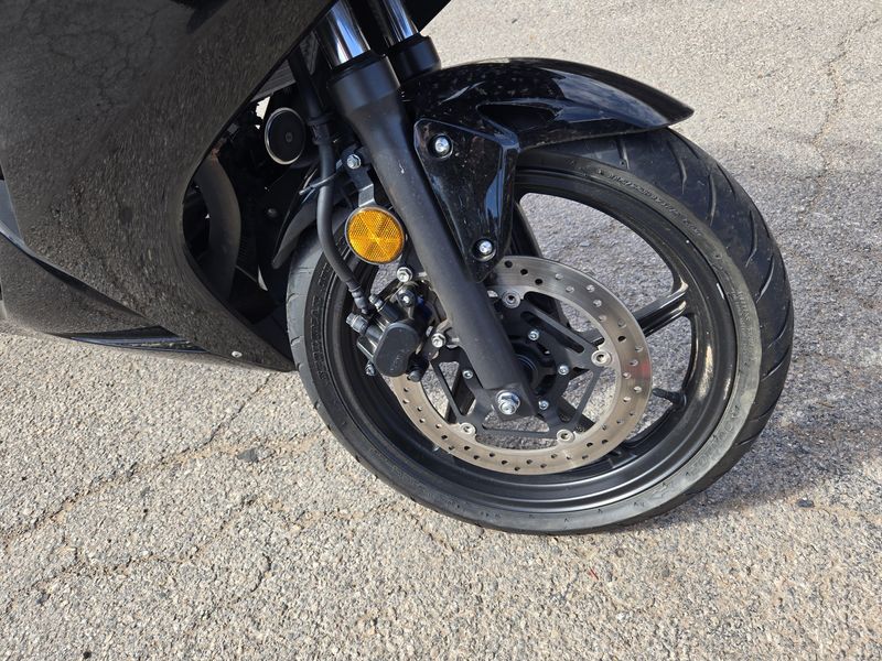 USED 2015 HONDA CBR 300R Image 15