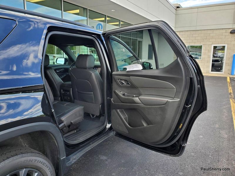 Used 2022 Chevrolet Traverse RS