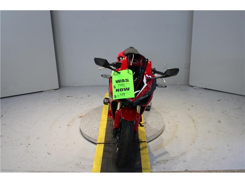 Used 2022 Honda CBR500R Image 3