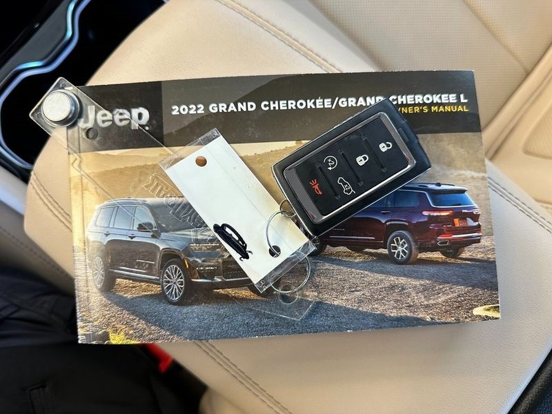 2022 Jeep Grand Cherokee L LimitedImage 9