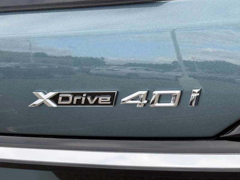 2025 BMW X7 xDrive40iImage 14