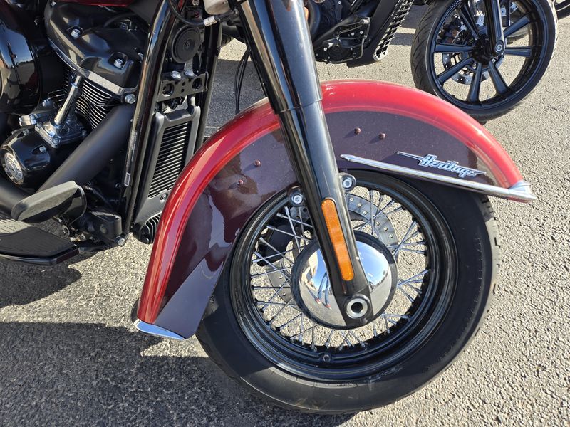 USED 2019 HARLEY SOFTAIL HERITAGE CLASSIC Image 16