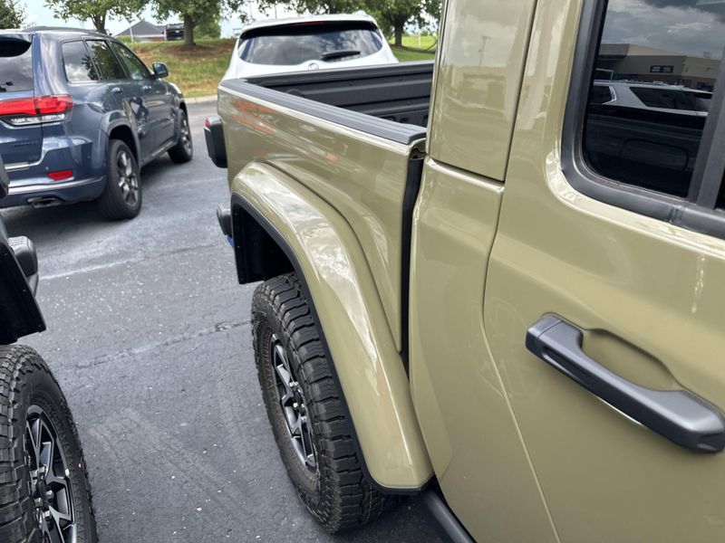 New 2025 Jeep Gladiator Rubicon X 4x4Image 6