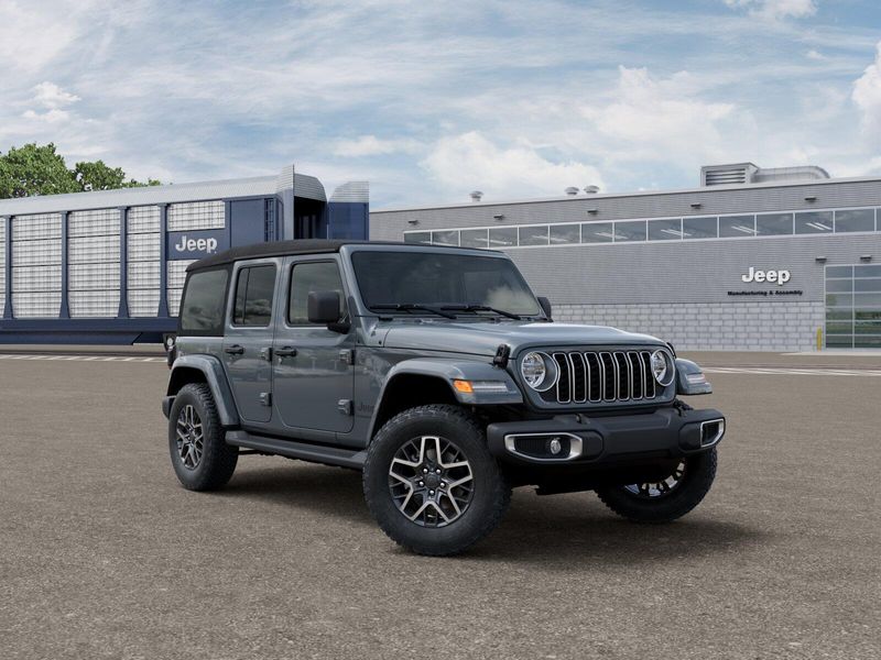 New 2026 Jeep Wrangler 4-door SaharaImage 5