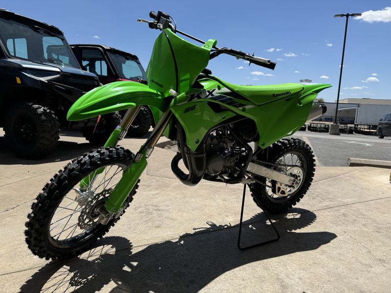 2025 Kawasaki KX 85 LIME GREENImage 4