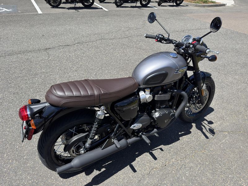 2025 Triumph Bonneville T120 BLACK - GRAPHITE - MATTE GRAPHITE - SALE PENDING 