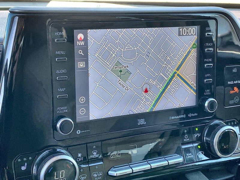 2021 Toyota Highlander LimitedImage 15
