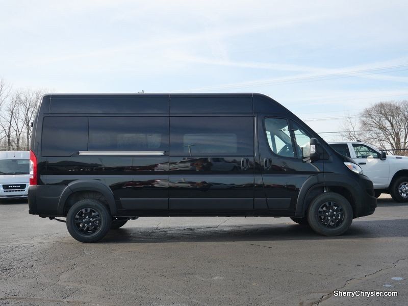 2024 RAM Promaster 2500 Slt+ Window Van High Roof 159