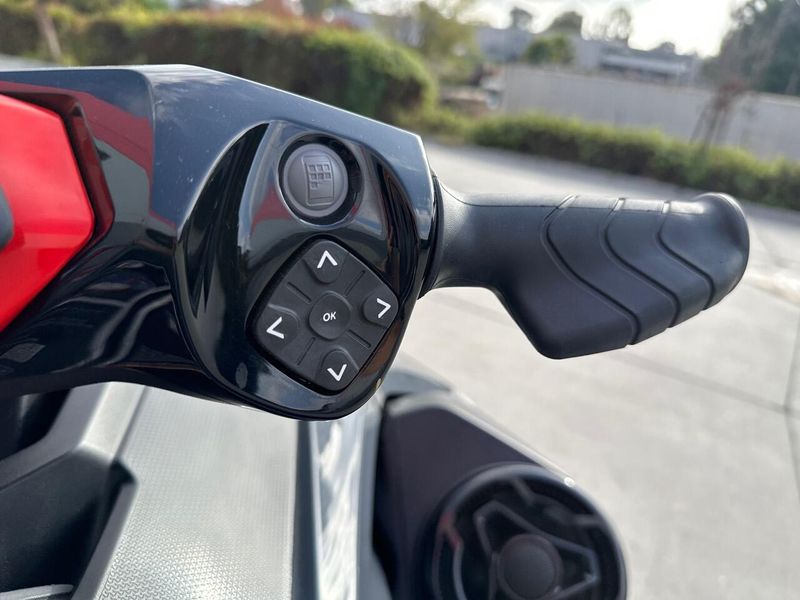 New 2025 Sea-Doo RXT-X 325 (SOUND SYSTEM) Image 13
