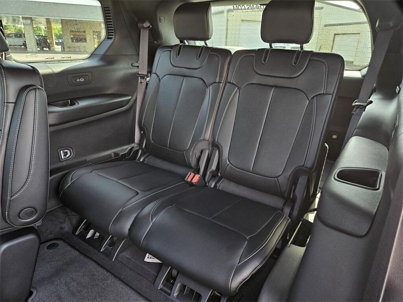 2025 Jeep Grand Cherokee L Limited 4x4Image 24