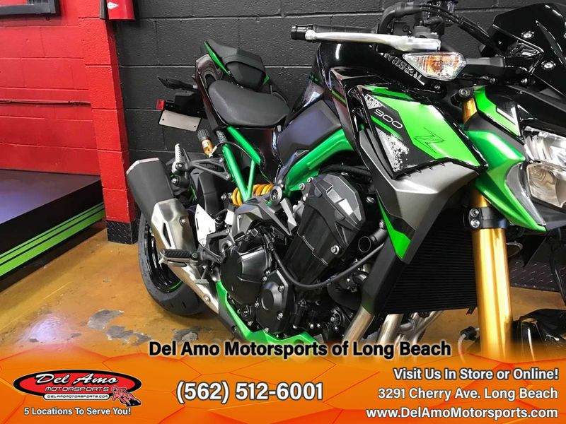 2024 Kawasaki ZR900MRFNL-BK2  in a METALLIC SPARK BLACK/METALLIC MATTE GRAPHENESTEEL GRAY/CANDY LIME GREEN exterior color. Del Amo Motorsports of Long Beach (562) 362-3160 delamomotorsports.com 