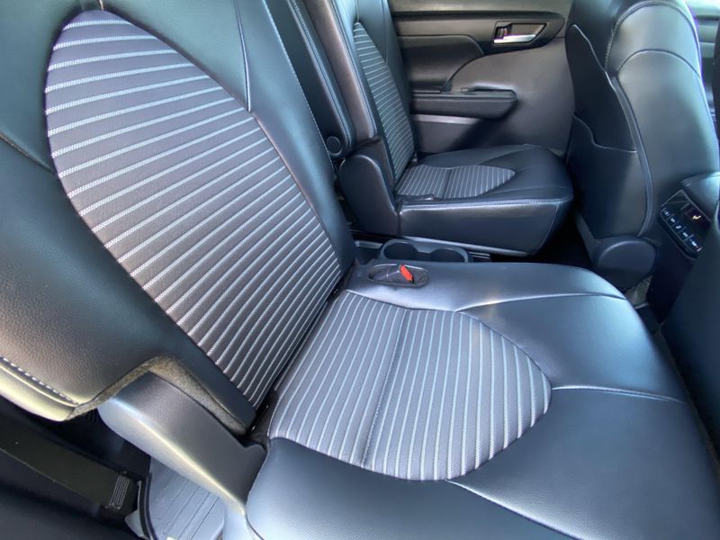Used 2024 Toyota Highlander XSEImage 12