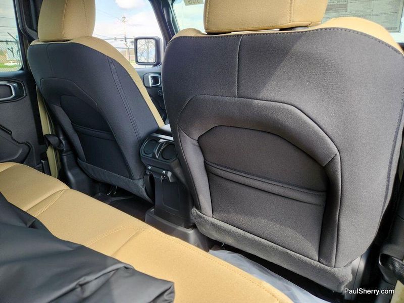 2025 Jeep Wrangler 4-door Willys 