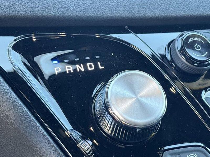 New 2026 Chrysler Voyager LxImage 21