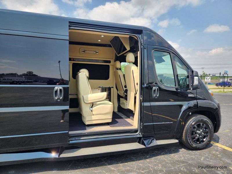 2024 RAM Promaster 2500 Slt+ Window Van High Roof 159