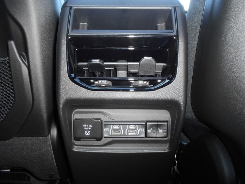 2025 Jeep Grand Cherokee Limited 4x4Image 16