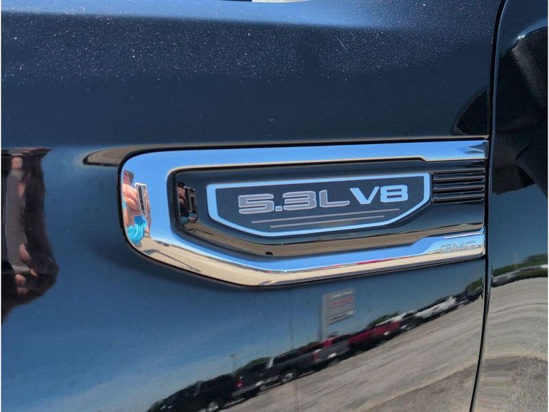 Used 2025 GMC Sierra 1500 SLTImage 10