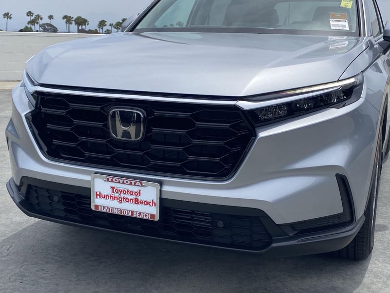 Used 2025 Honda CR-V EX-LImage 9