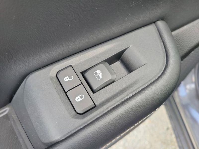 New 2026 Jeep Grand Cherokee Laredo