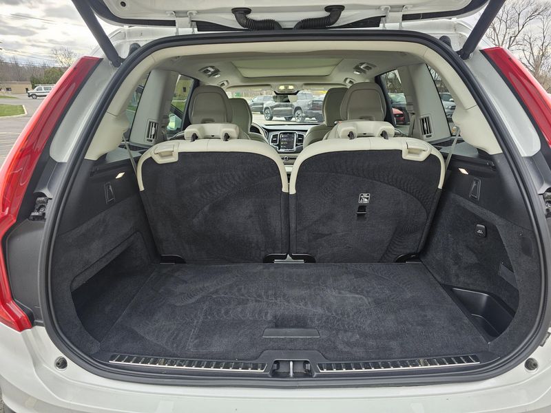 Used 2023 Volvo XC90 Recharge Plug-In Hybrid PlusImage 15