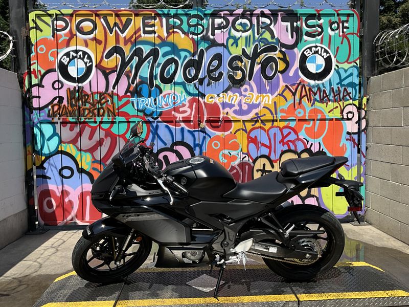 2026 Yamaha YZF-R3 ABS