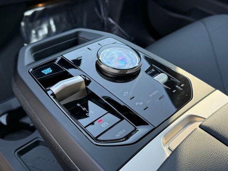 Used 2026 BMW iX xDrive45Image 26