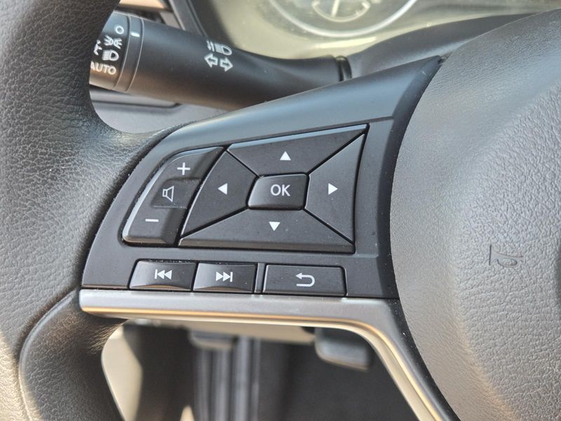 Used 2022 Nissan Altima 2.5 SV Sedan