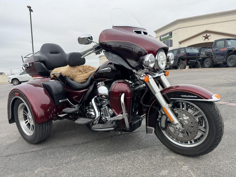 2014 HARLEY TRIKE TRI GLIDE ULTRA REDImage 2