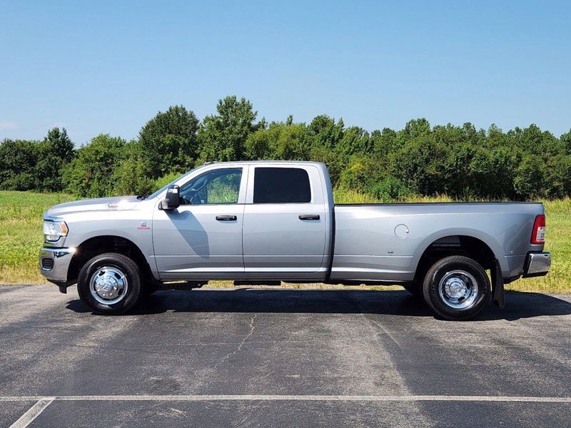 2024 RAM 3500 Tradesman Crew Cab 4x4 8