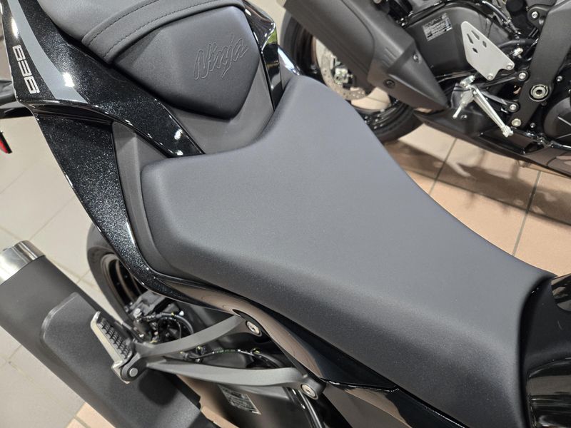 NEW 2026 KAWASAKI NINJA ZX6R Image 13