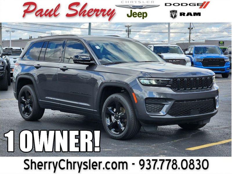 Used 2022 Jeep Grand Cherokee Altitude