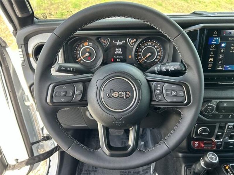 New 2026 Jeep Wrangler 4-door WillysImage 17