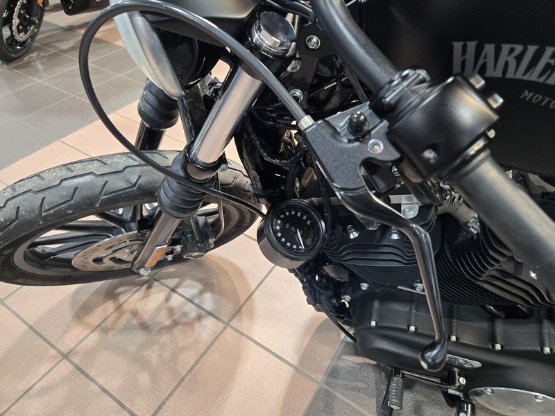 Used 2014 HARLEY Sportster Iron 883 Image 15