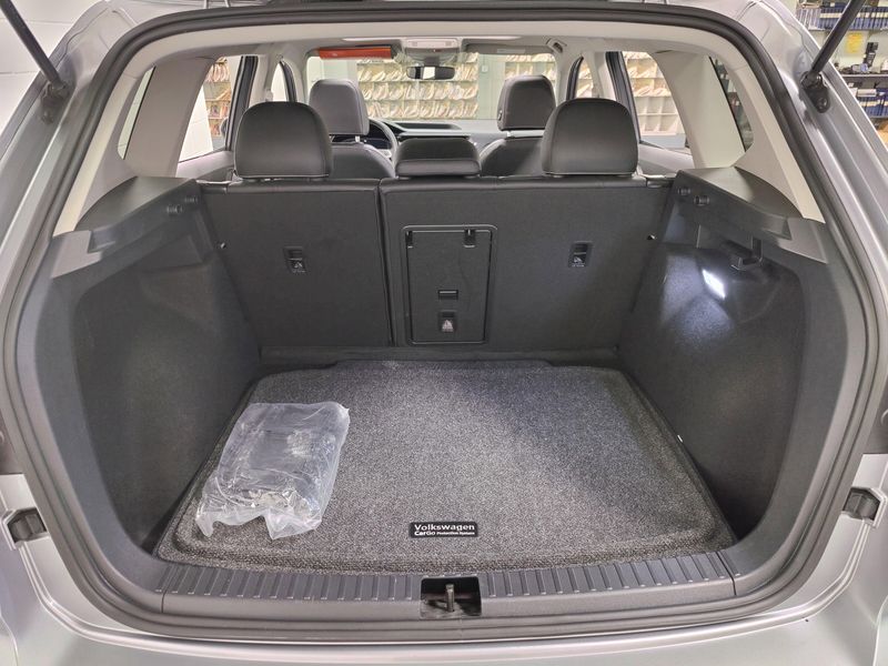 Used 2024 Volkswagen Taos SEL AWD w/Sunroof/NavImage 15