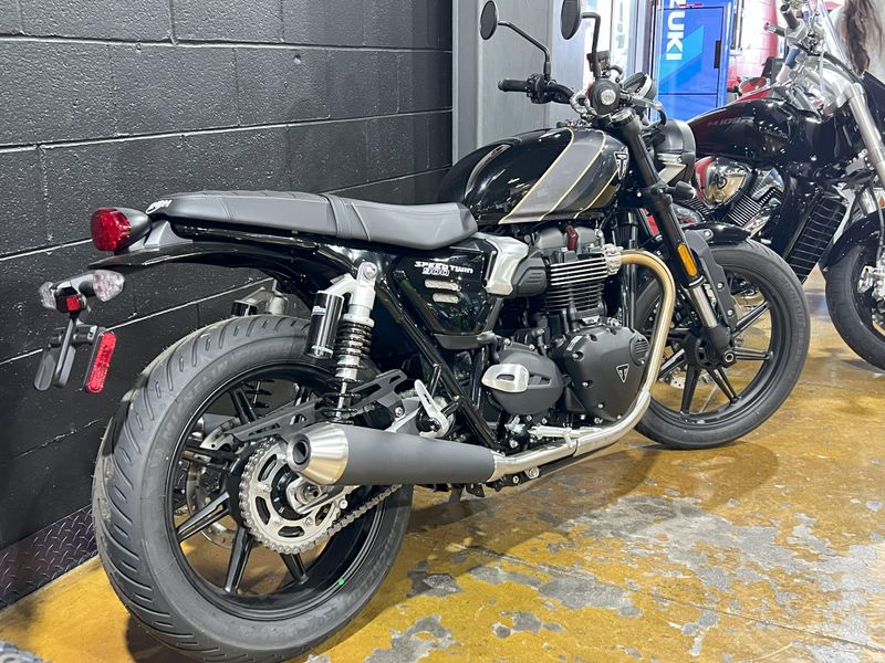2025 Triumph SPEED TWIN 900 Image 13